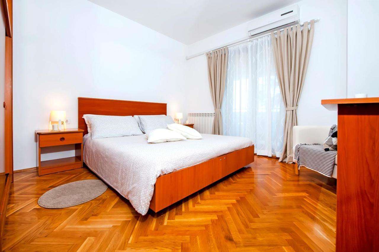 Apartments Milan โรวีน ภายนอก รูปภาพ